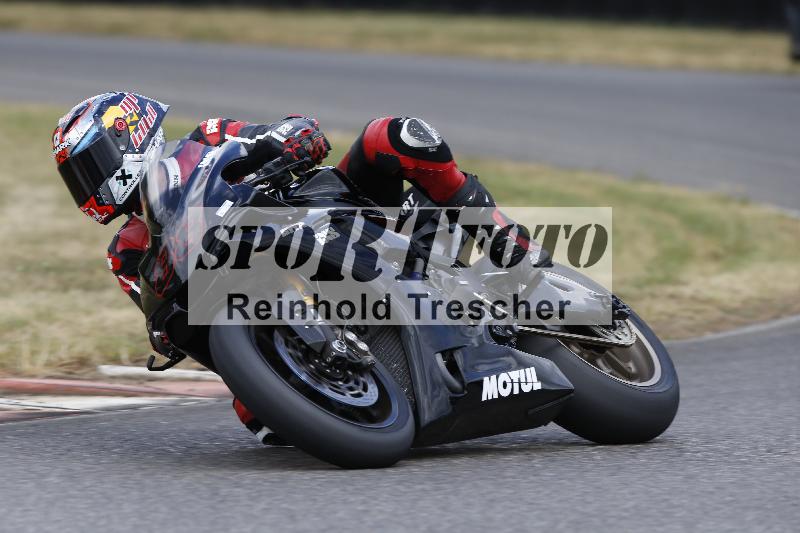 /32 07.07.2025 Plüss Moto Sport ADR/Freies Fahren/88